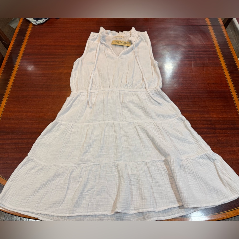 Four Dreamers Beautiful White Sleeveless Dress